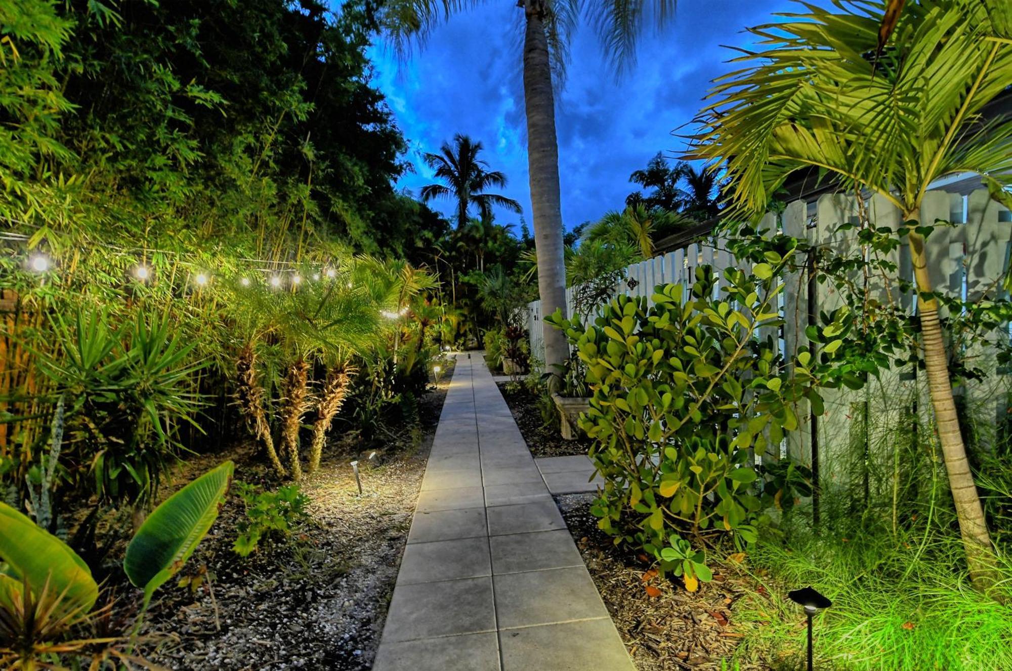 Siesta Key Palms Resort Point O'Rocks 外观 照片