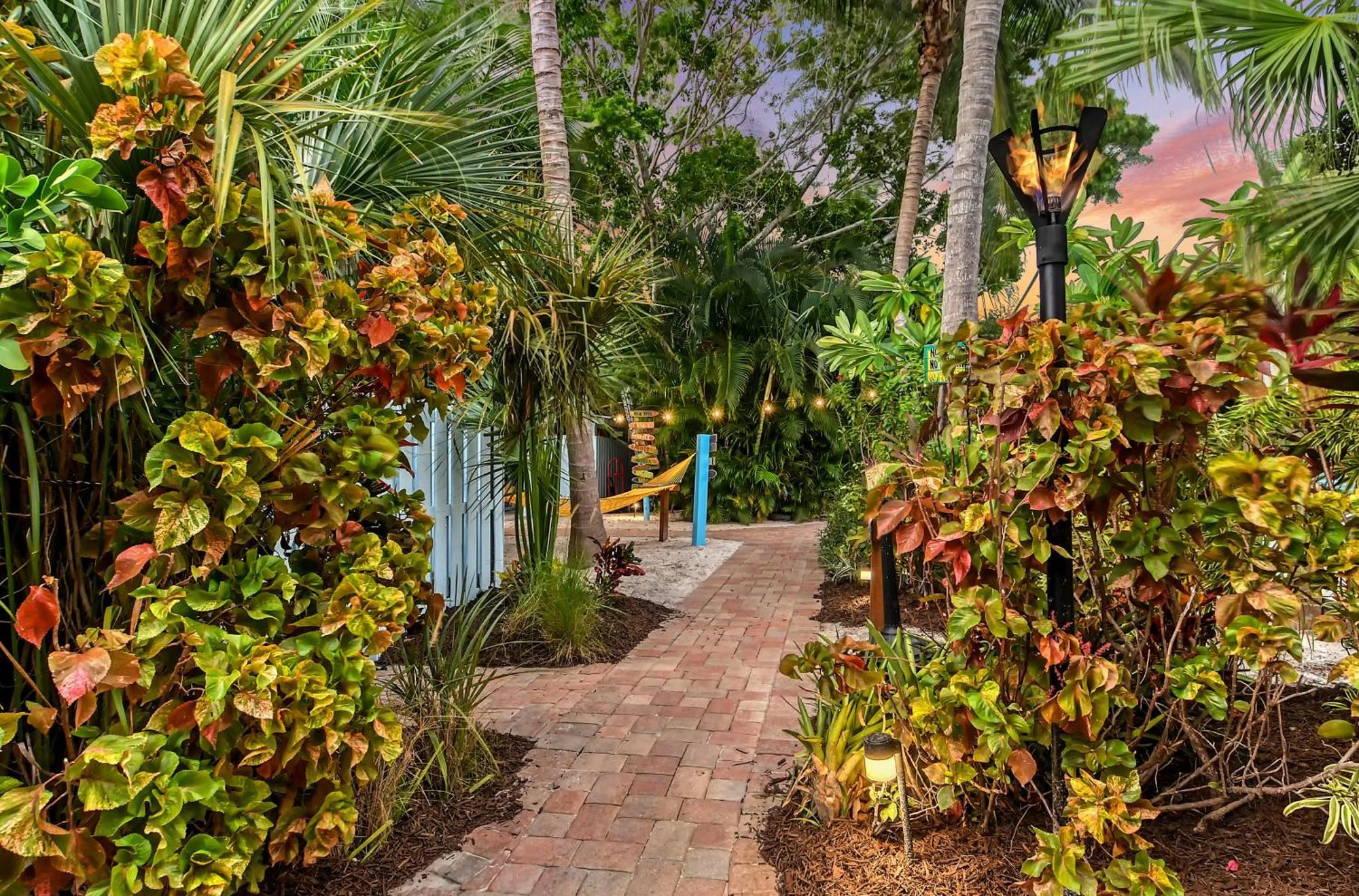 Siesta Key Palms Resort Point O'Rocks 外观 照片