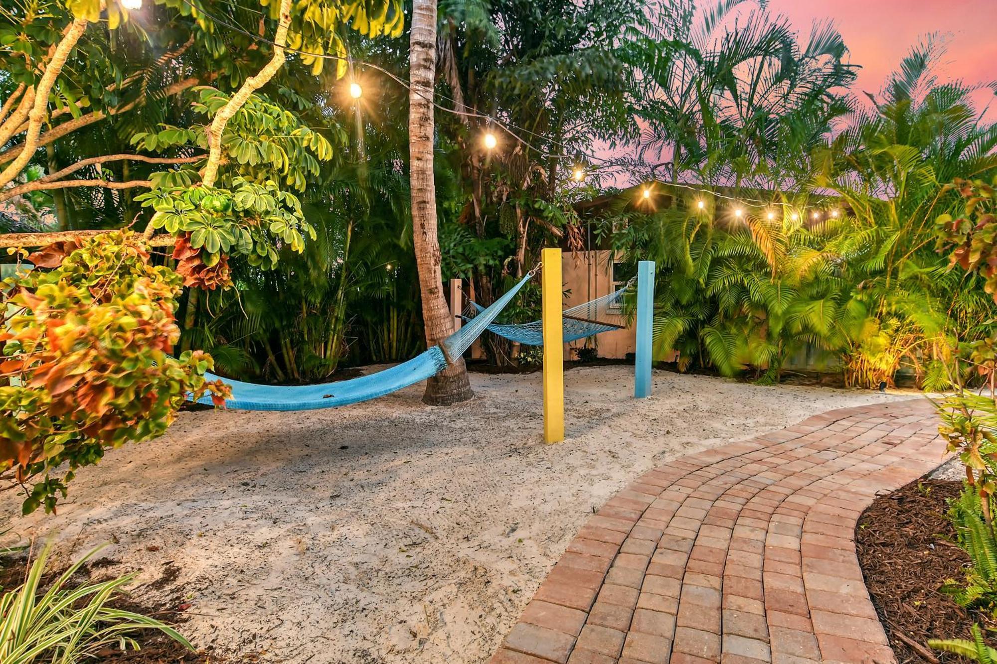 Siesta Key Palms Resort Point O'Rocks 外观 照片