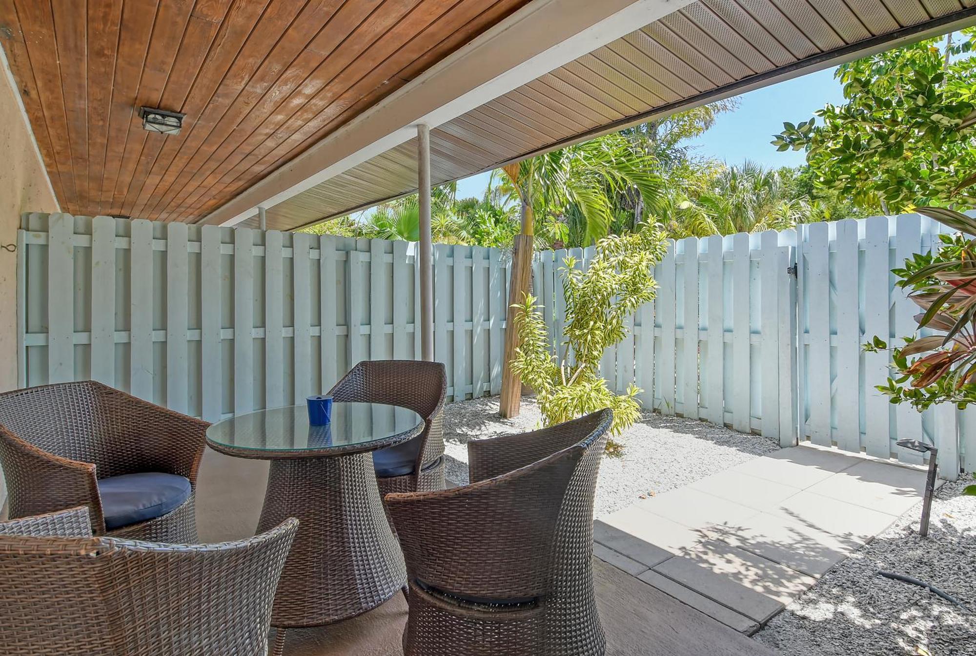 Siesta Key Palms Resort Point O'Rocks 外观 照片